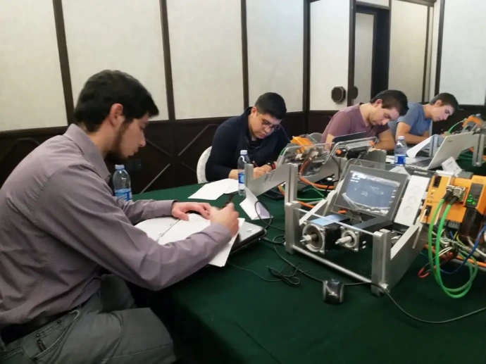 Asesoría y equipos didácticos para estudiantes de ingeniería | Academia Nojoxten